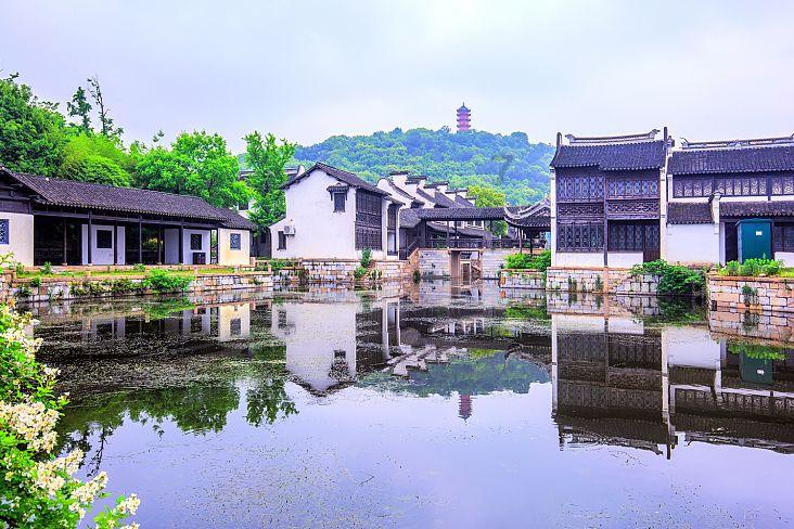 官方：利物浦20岁小将拉姆齐租借加盟博尔顿至本赛季结束